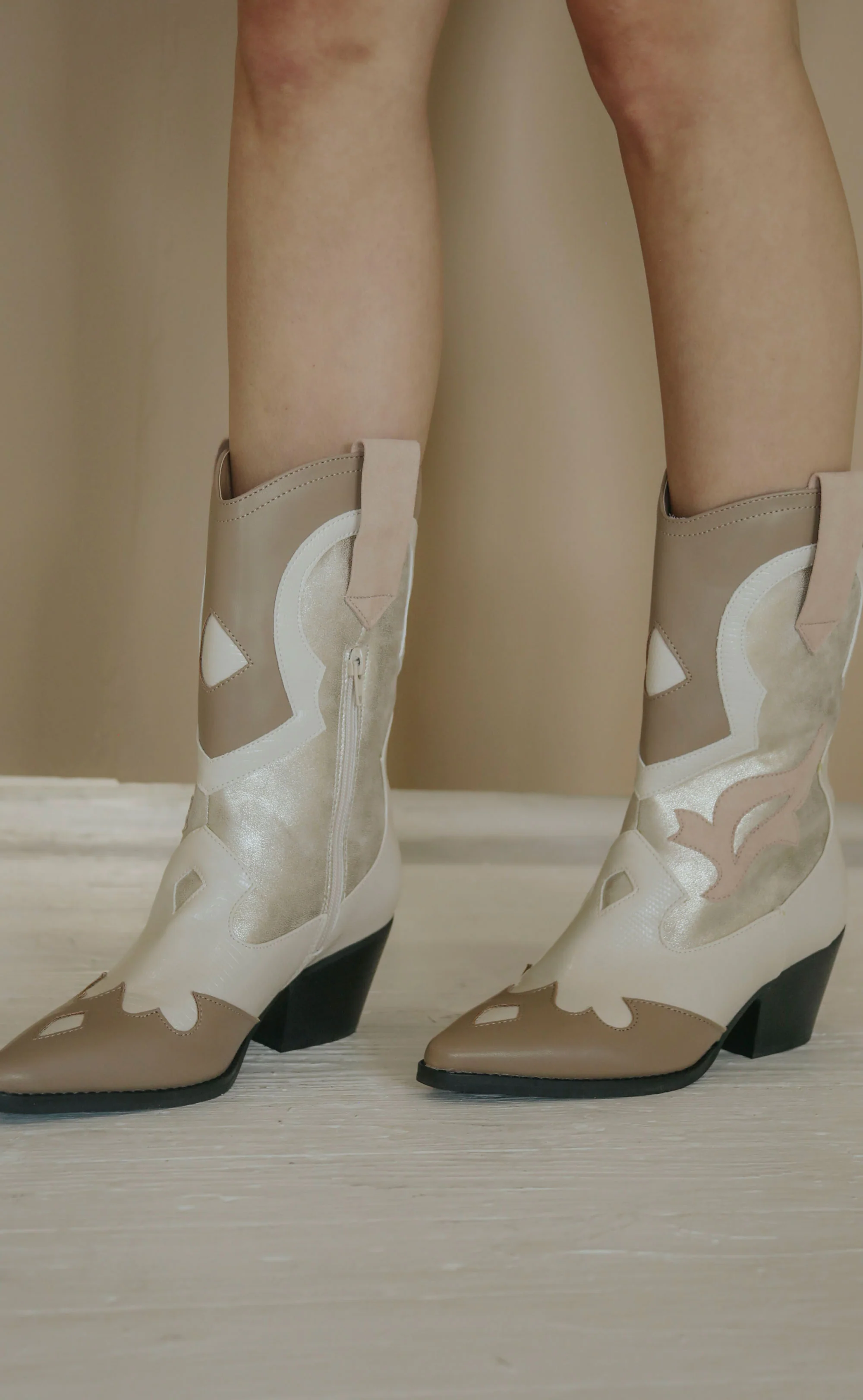 shu shop: zizi boot - Image 3